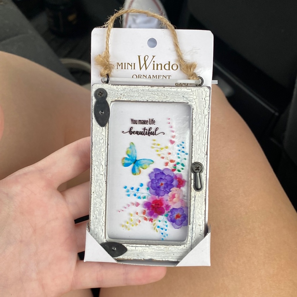 you make life beautiful window ornament and house  decor